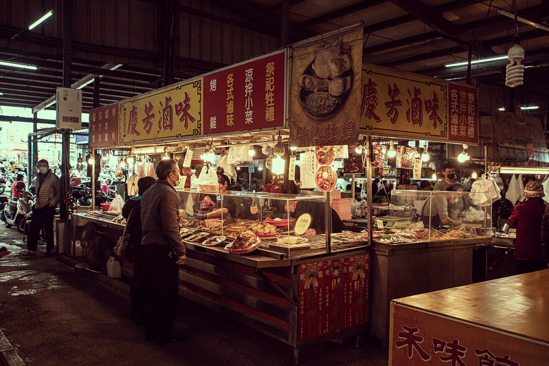 Unlocking Global Flavors: How to Explore and Experience Cultural Food Markets